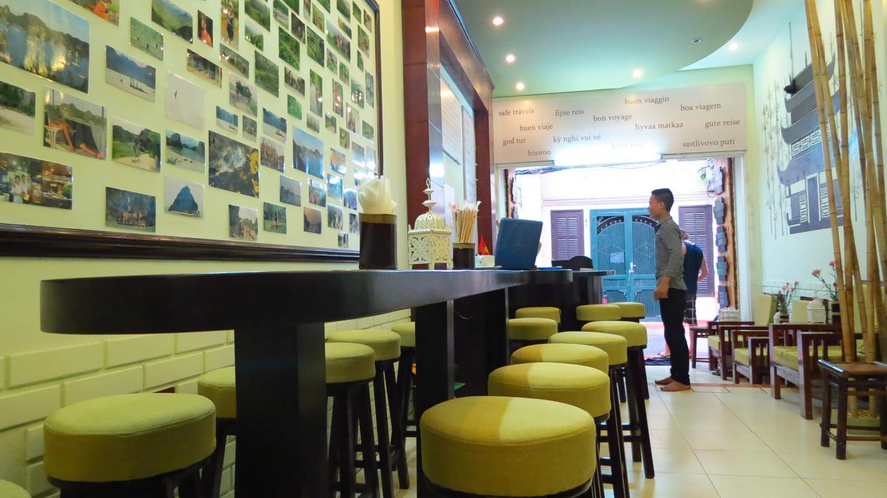 Hanoi Massive Hostel Exterior photo